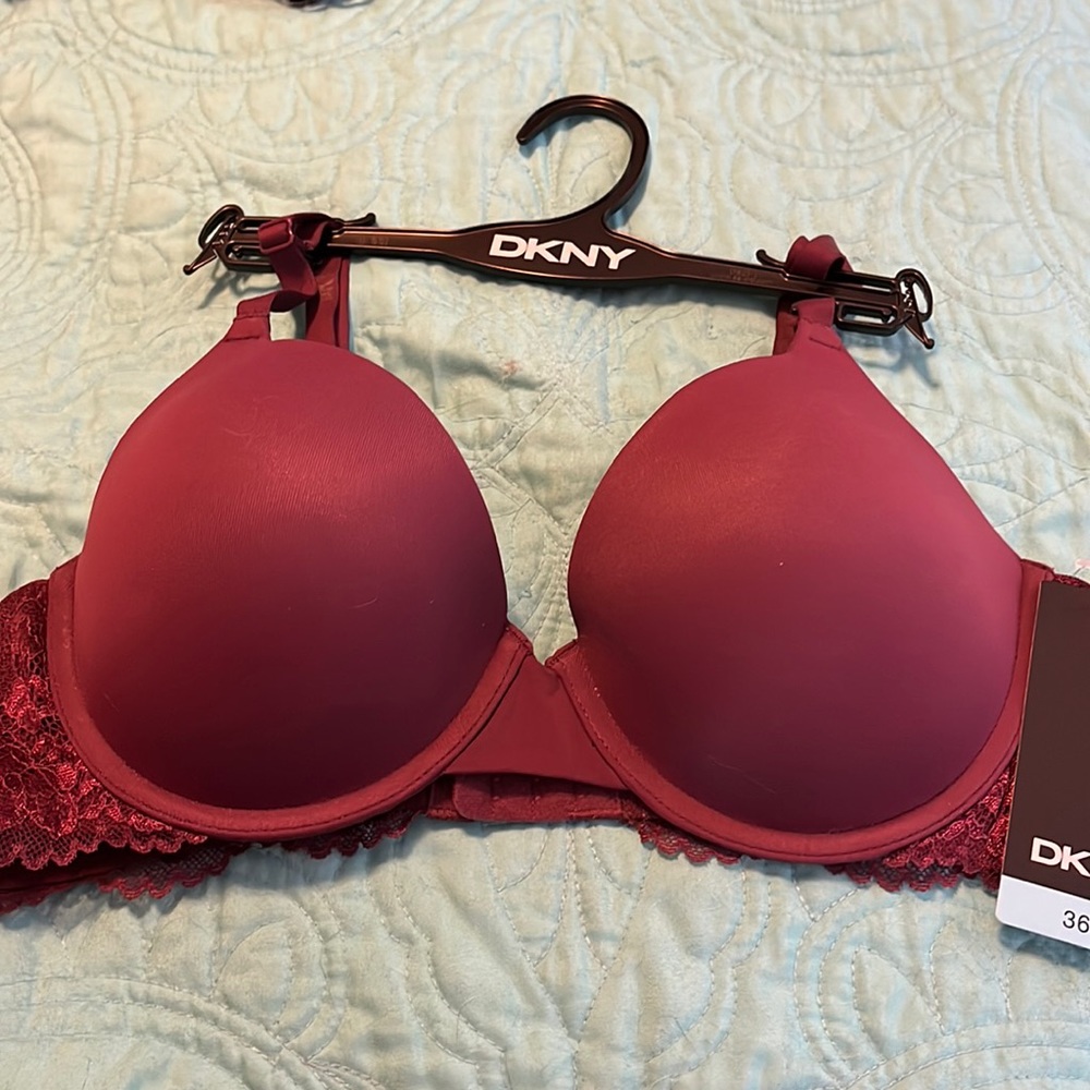 NWT DKNY wine color lace back bra